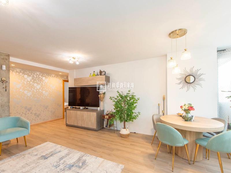 Foto 2718849a-2265-4cf2-ab81-476df06fd79c. Appartamento con riscaldamento parcheggio piscina in Valdemoro