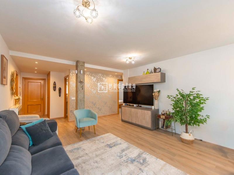 Foto 487bd9e8-b208-4c65-a335-9a6ba269a4c6. Appartamento con riscaldamento parcheggio piscina in Valdemoro