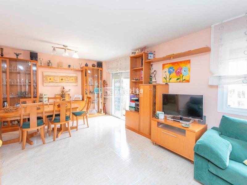 Foto 1b9417a1-fbc0-445e-a49d-a5e9cf00b25a. Xalet amb calefacció aparcament piscina a Restón I-Restón II Valdemoro