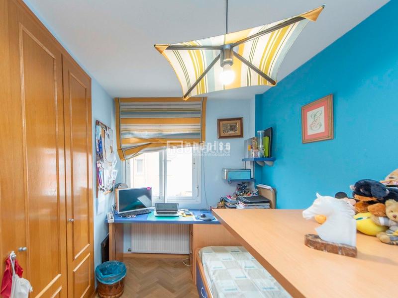 Foto 20d9c2d0-0e47-4d5b-9d5f-14f686b7c76b. Xalet amb calefacció aparcament piscina a Restón I-Restón II Valdemoro