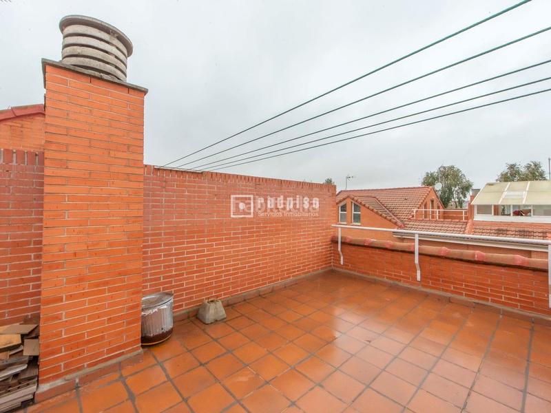 Foto 755ed415-28d3-4a26-bf7f-f8897578b1ec. Xalet amb calefacció aparcament piscina a Restón I-Restón II Valdemoro