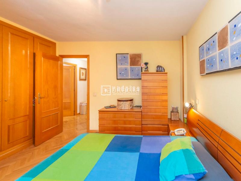 Foto f1006a44-caa7-420b-81b9-ac6c22816f1d. Xalet amb calefacció aparcament piscina a Restón I-Restón II Valdemoro