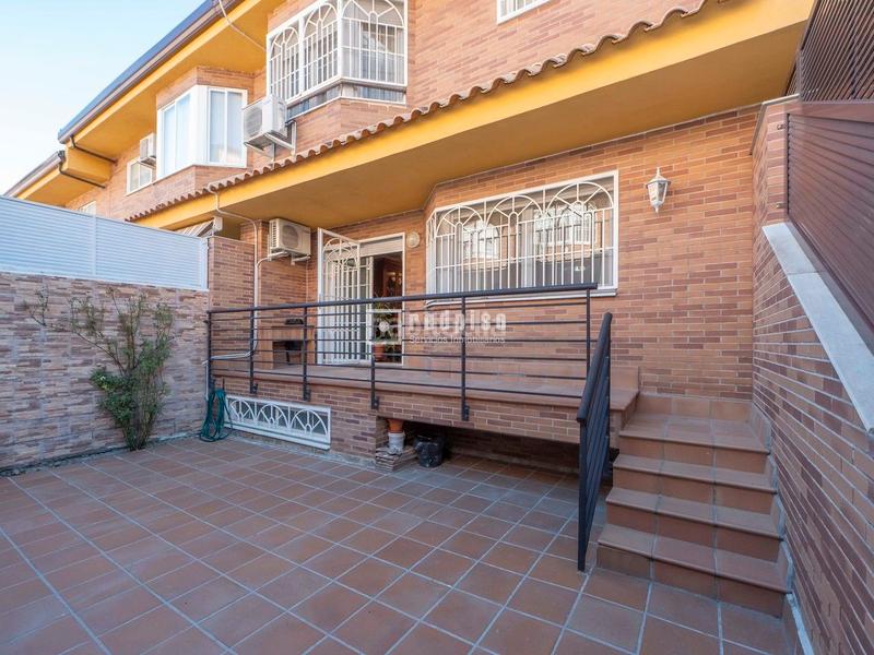 Foto aba24694-b184-45c0-b1e5-66f9ae1fe810. Chalet avec chauffage parking dans Restón I-Restón II Valdemoro