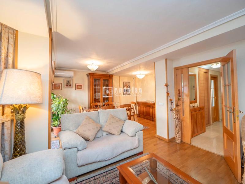 Foto d62a020c-9a61-4273-a2a5-b9467d596345. Chalet avec chauffage parking dans Restón I-Restón II Valdemoro