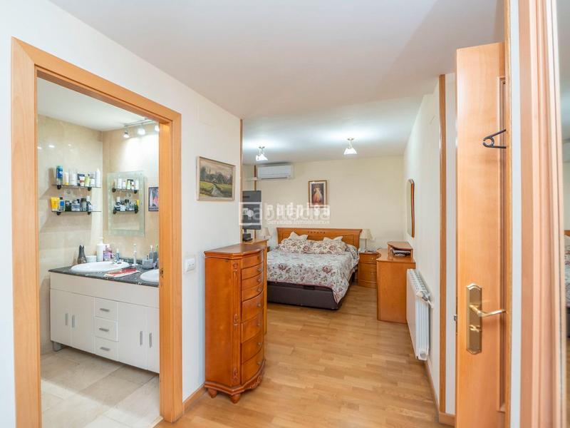 Foto efb57953-db5f-4bb6-a38c-47e7b64077f1. Chalet avec chauffage parking dans Restón I-Restón II Valdemoro