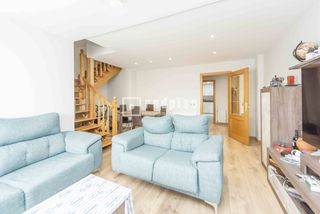 �tic  Del mar mediterr�neo. Espectacular duplex en el rest�n