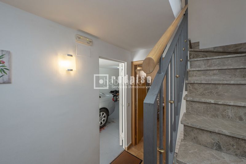 Foto 68ee68e3-ff22-43e6-a90a-6d93f3476e6a. Chalet  con piscina zona caracol en Altos del Olivar-El Caracol Valdemoro