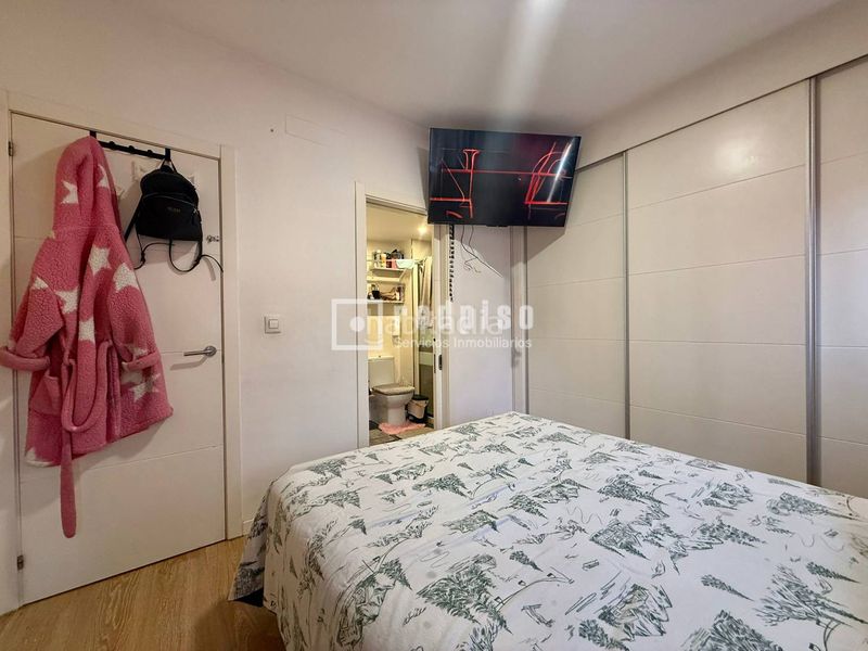 Foto eccc19a4-8fdf-4b2d-93e3-361709979d6e. Pis amb calefacció aparcament piscina a Ensanche de Vallecas-La Gavia Madrid