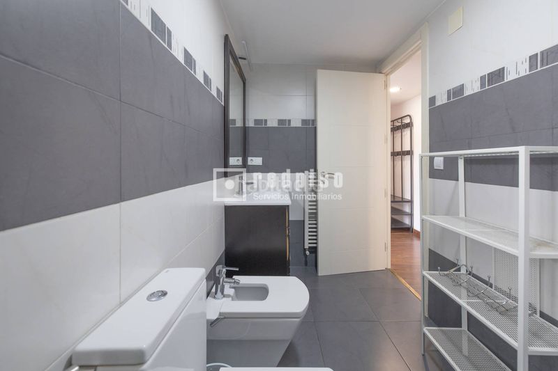 Foto 1502e760-b8db-43c5-9074-a8918e904bbe. Flat with heating parking in Colina Madrid