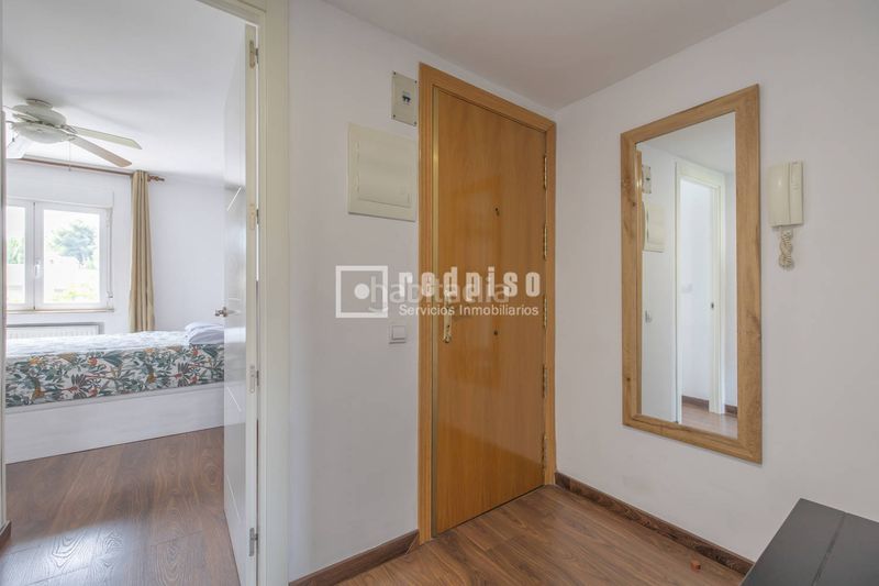 Foto d2a9e4cd-71d3-4588-b26e-916ce2f8d2e7. Piso en Colina Madrid