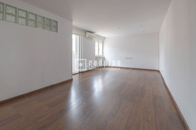 Foto e828546a-5401-43af-9e0e-8ed0479034ff. Piso en Colina Madrid