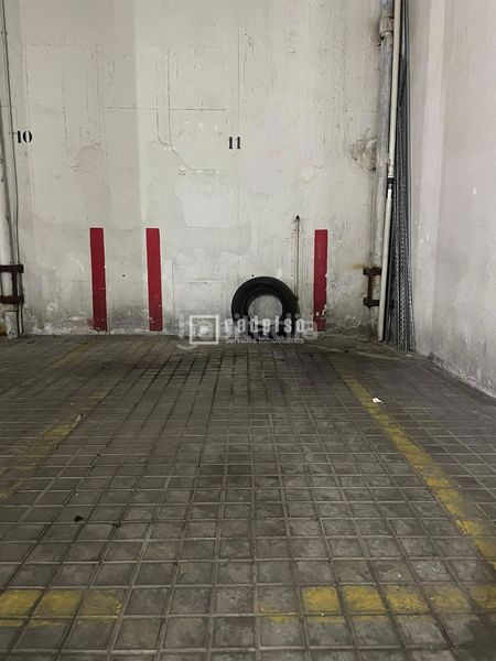 Foto 8c675b4b-3927-457b-a4b4-488056d604e0. Affitto posto auto in Colina Madrid