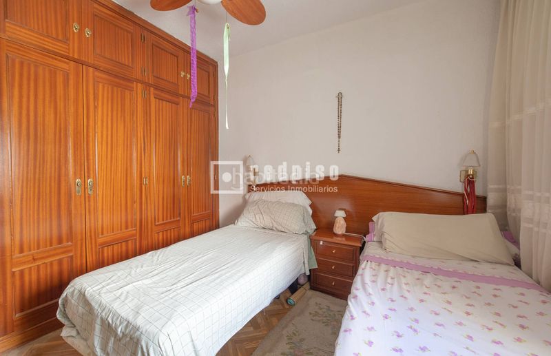 Foto b65df904-a502-45bb-b49c-b410eda312ab. Piso en San Juan Bautista Madrid