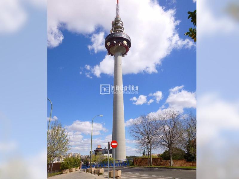 Foto dbc86da0-849f-4abd-80f9-8f2ee1dcf38d. Piso funcional, bien ubicado y con múltiples posibilidades en sainz de baranda retiro en Madrid