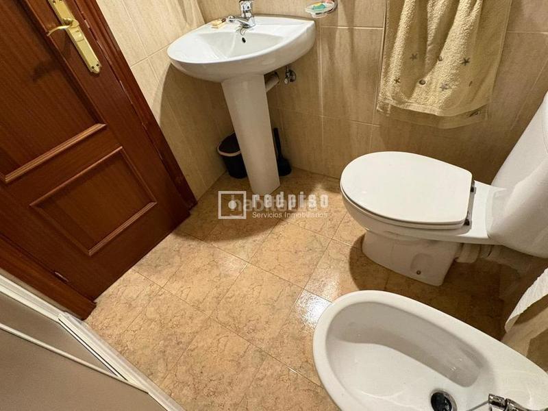 Foto 174db342-eca7-4452-a0e8-c51430b720e5. Flat with heating in Estrella Madrid