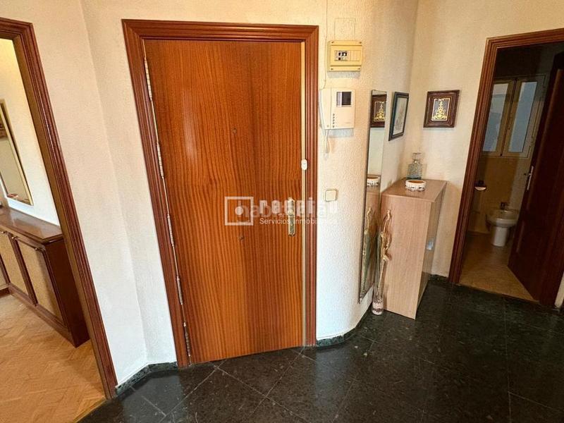 Foto ad15feee-f4ab-4772-9127-f5dcbb0aace5. Flat with heating in Estrella Madrid