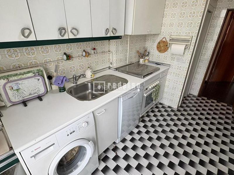 Foto b2b4fd69-1846-469b-98fd-4a0924220bef. Flat with heating in Estrella Madrid