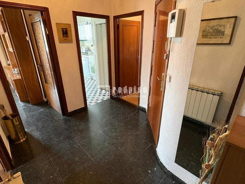 Foto df62a3d9-f2a0-42cf-9b25-b6ef40d2d172. Flat with heating in Estrella Madrid