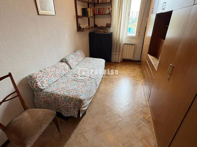 Foto 2fd7328c-e232-44e1-a461-8f1f8d48c3d0. Piso en Estrella Madrid