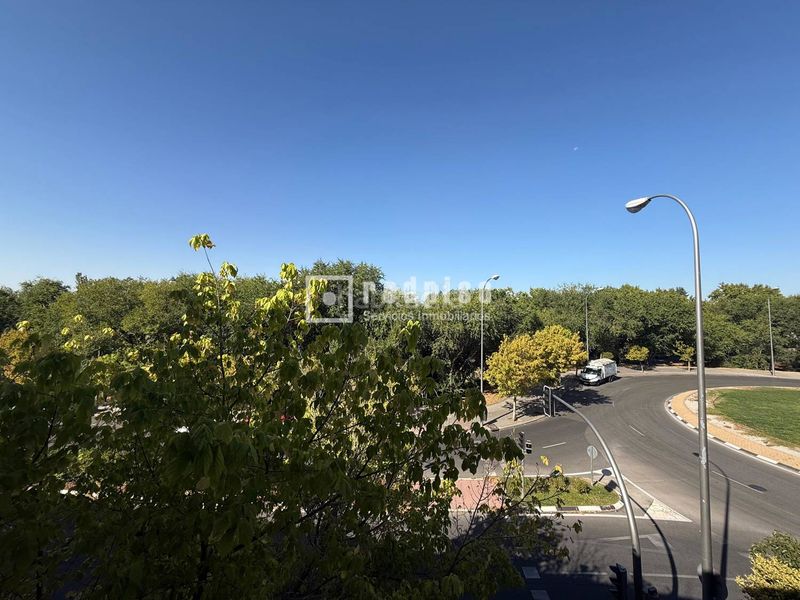 Foto cb37cf2b-38d5-4c98-bafe-b7d7f37ac811. Flat in del risco de los claveles 5 in Aravaca Madrid
