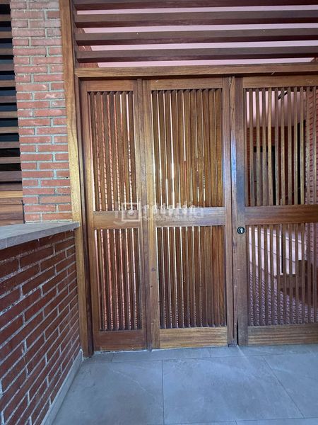 Foto cd45c811-e174-4237-93fd-6b998adec5ae. Flat in del risco de los claveles 5 in Aravaca Madrid