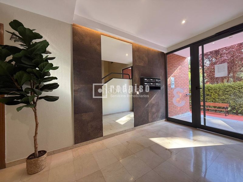 Foto e9eddb71-d572-4f51-bfe0-ec58a63add09. Flat in del risco de los claveles 5 in Aravaca Madrid