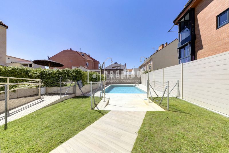 Foto ee12805d-3a12-4b3f-b660-9e6d8f21456f. Flat with heating parking pool in Aravaca Madrid