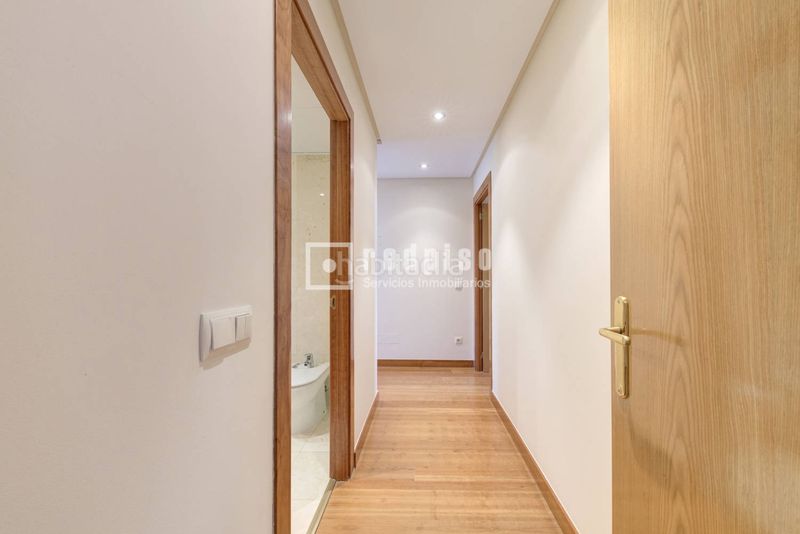Foto 118d5a73-4ff2-4f5b-8bc4-5e8fa262962f. Flat in de josé bastos 9 in Valdemarín Madrid