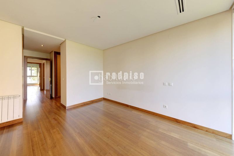 Foto d43b9b00-ed88-43ef-b6d6-eff10d9f7fbe. Flat in de josé bastos 9 in Valdemarín Madrid