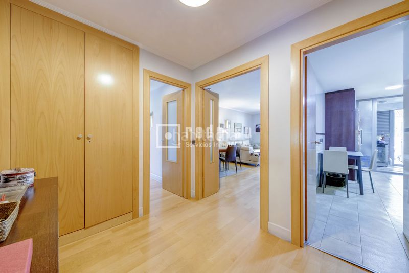 Foto 07202b33-418a-4965-abc2-fb1737f6605d. Flat with heating parking pool in Aravaca Madrid