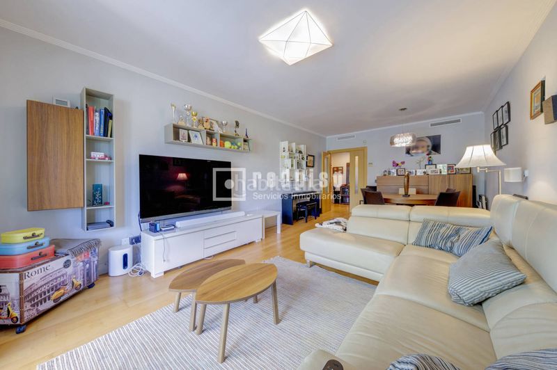 Foto 0d0ccd72-8f12-4b57-8ee6-ffc3cf587ce2. Flat with heating parking pool in Aravaca Madrid