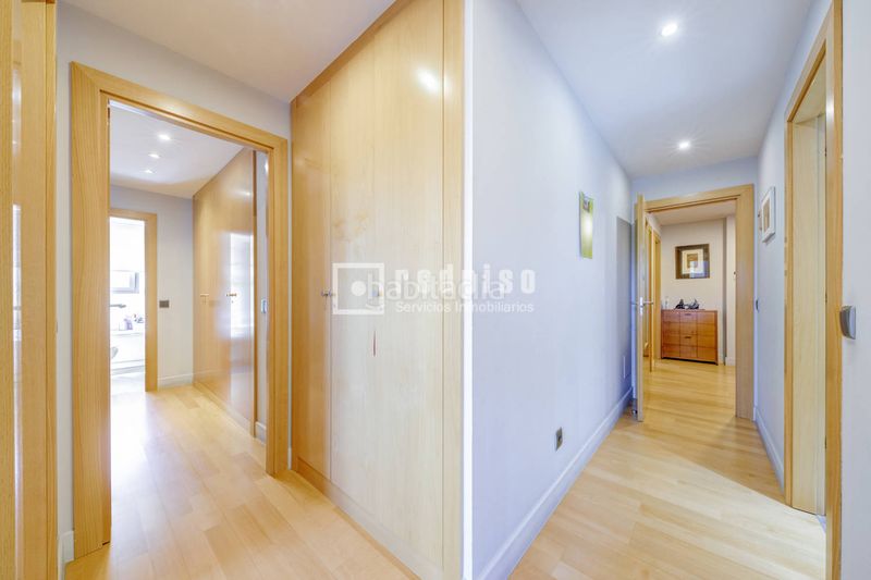 Foto 37ce21a6-8786-4242-b163-16b5d1a89d4b. Flat with heating parking pool in Aravaca Madrid