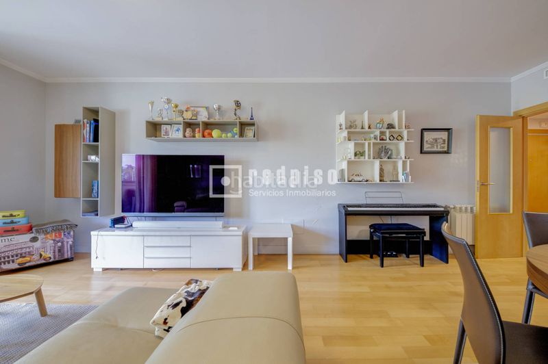 Foto d5c98247-5a16-463d-b1b6-b039e5239358. Flat with heating parking pool in Aravaca Madrid