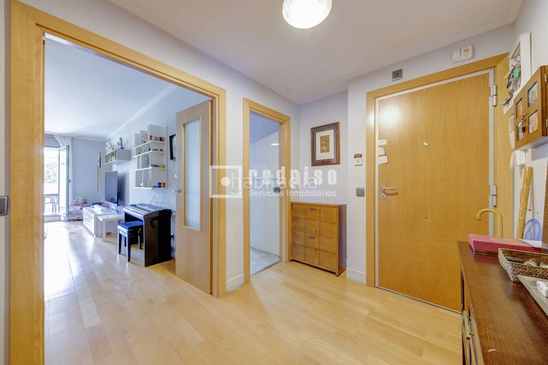 Foto e8cb551d-06d5-48b7-8841-835956ebc00b. Flat with heating parking pool in Aravaca Madrid