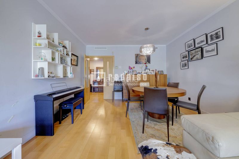 Foto f73a287f-1de5-4fdc-af7f-a95131954eab. Flat with heating parking pool in Aravaca Madrid