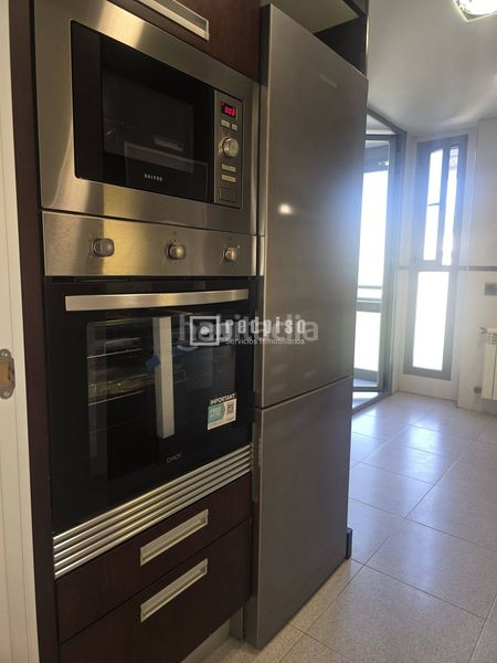 Foto 17f62fd2-9ac6-4d19-b6ba-5be2846f2303. Miete etagenwohnung mit heizung parking pool in Aravaca Madrid