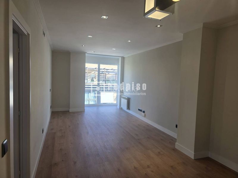 Foto b0df25af-21e8-4805-aa61-4f5a05012994. Miete etagenwohnung mit heizung parking pool in Aravaca Madrid