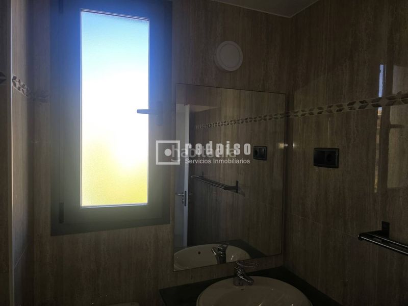 Foto b2b9f75b-7c1e-4989-b9e0-2d82fed60291. Miete etagenwohnung mit heizung parking pool in Aravaca Madrid