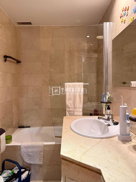 Foto f7a36cd6-5369-40b1-b33b-481791496cd7. Apartment with heating parking in Aravaca Madrid