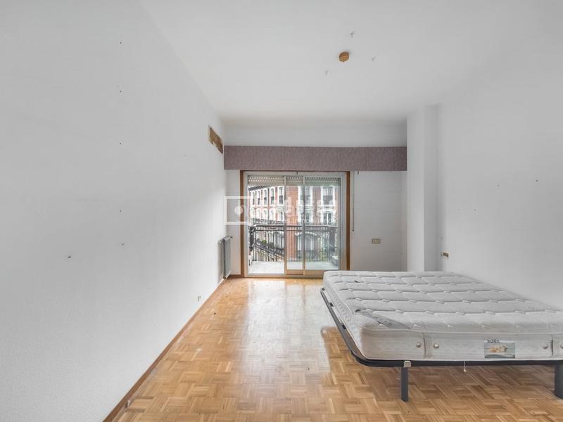 Foto 0c0341c0-9462-4445-b7b6-d9ec40d07dff. Pis amb calefacció aparcament a Embajadores-Lavapiés Madrid