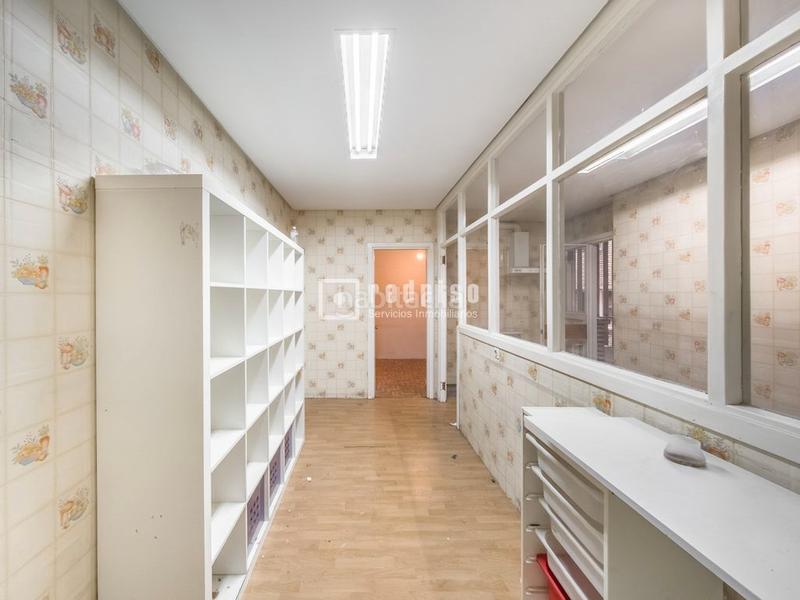 Foto 1552dd2a-78ef-4332-8681-9697ce09c532. Pis amb calefacció aparcament a Embajadores-Lavapiés Madrid