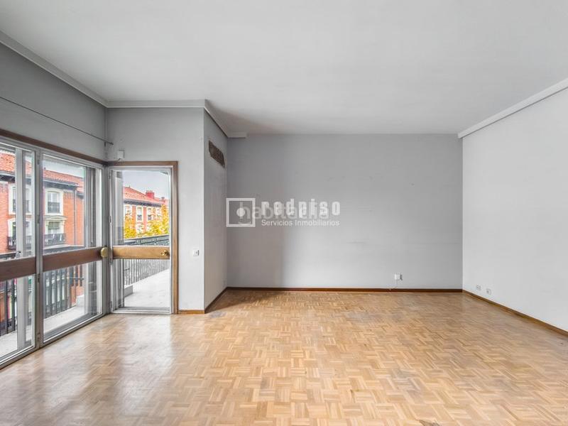 Foto 201810be-9182-4aac-9c31-f2e08790489b. Pis amb calefacció aparcament a Embajadores-Lavapiés Madrid