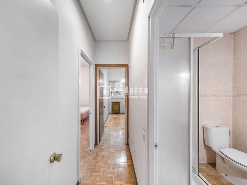 Foto 5906d238-ab2b-41de-ac64-7213c60bc3b8. Pis amb calefacció aparcament a Embajadores-Lavapiés Madrid