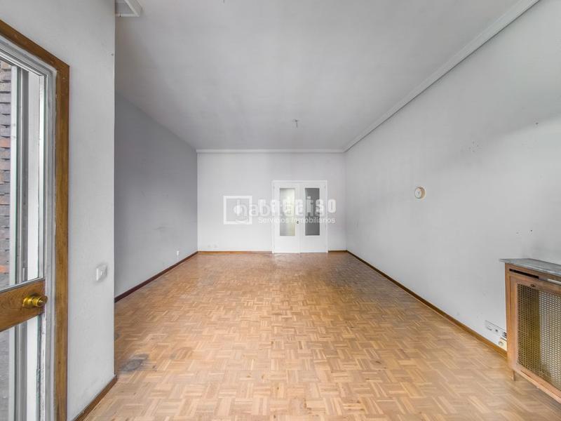 Foto 7eb497f7-9f81-481f-9cf8-30fd80cd4037. Pis amb calefacció aparcament a Embajadores-Lavapiés Madrid