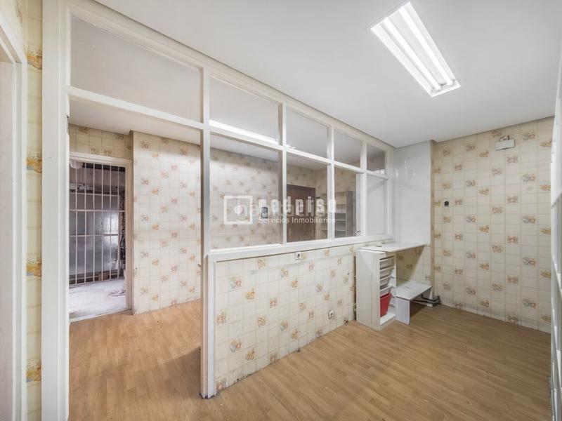 Foto d5b39a02-d447-40a8-90c6-44ff7bd85dbd. Pis amb calefacció aparcament a Embajadores-Lavapiés Madrid