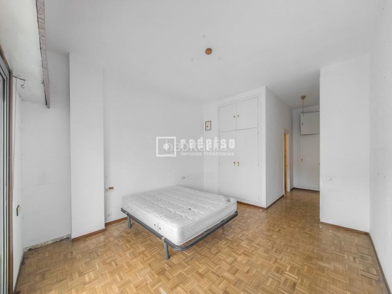 Foto f5d71887-349c-4e2f-ba12-250998c6f1a5. Pis amb calefacció aparcament a Embajadores-Lavapiés Madrid