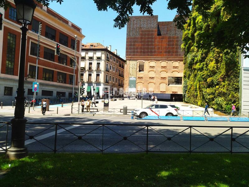 Foto bbca49b4-ee39-4762-9945-e79b90118926. Pis amb calefacció a Cortes-Huertas Madrid