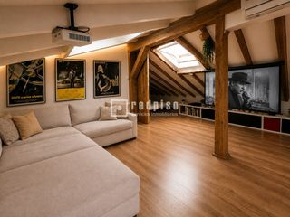 Studio  Del doctor fourquet. Buhardilla en venta en la zona de lavapiés  embajadores