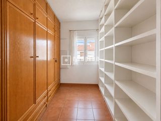 Dachwohnung  De los desamparados. Ático con terraza de 14 m, garaje y trastero en calle atocha