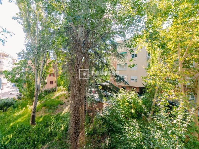 Foto 4ab25266-9014-4ce6-8a60-b03227de6f6e. Piso se vende piso en avenida bruselas en Guindalera Madrid